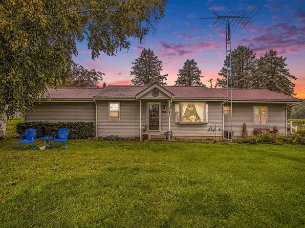 526 Athens Rd, Sherwood, MI 49089