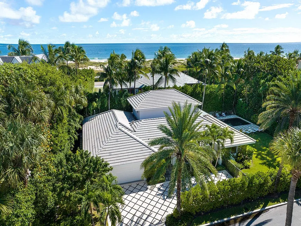 1435 N Ocean Way
