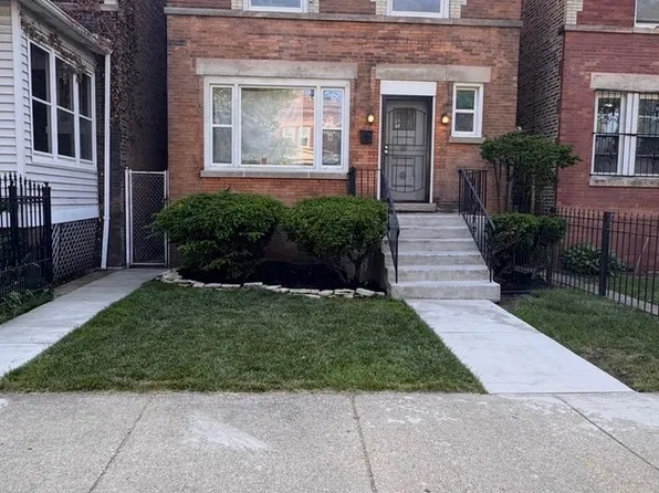 6938 S Eberhart Ave, Chicago, IL 60637