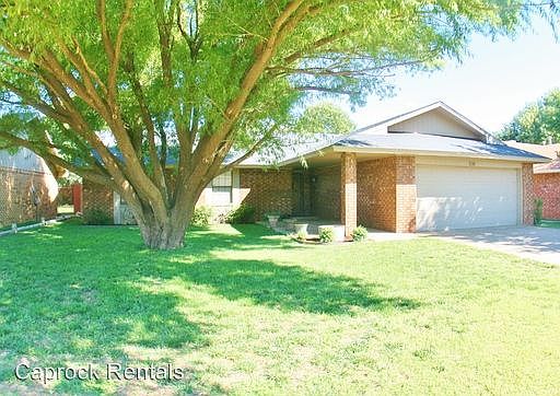 1st image of 216 Chanticleer Pl