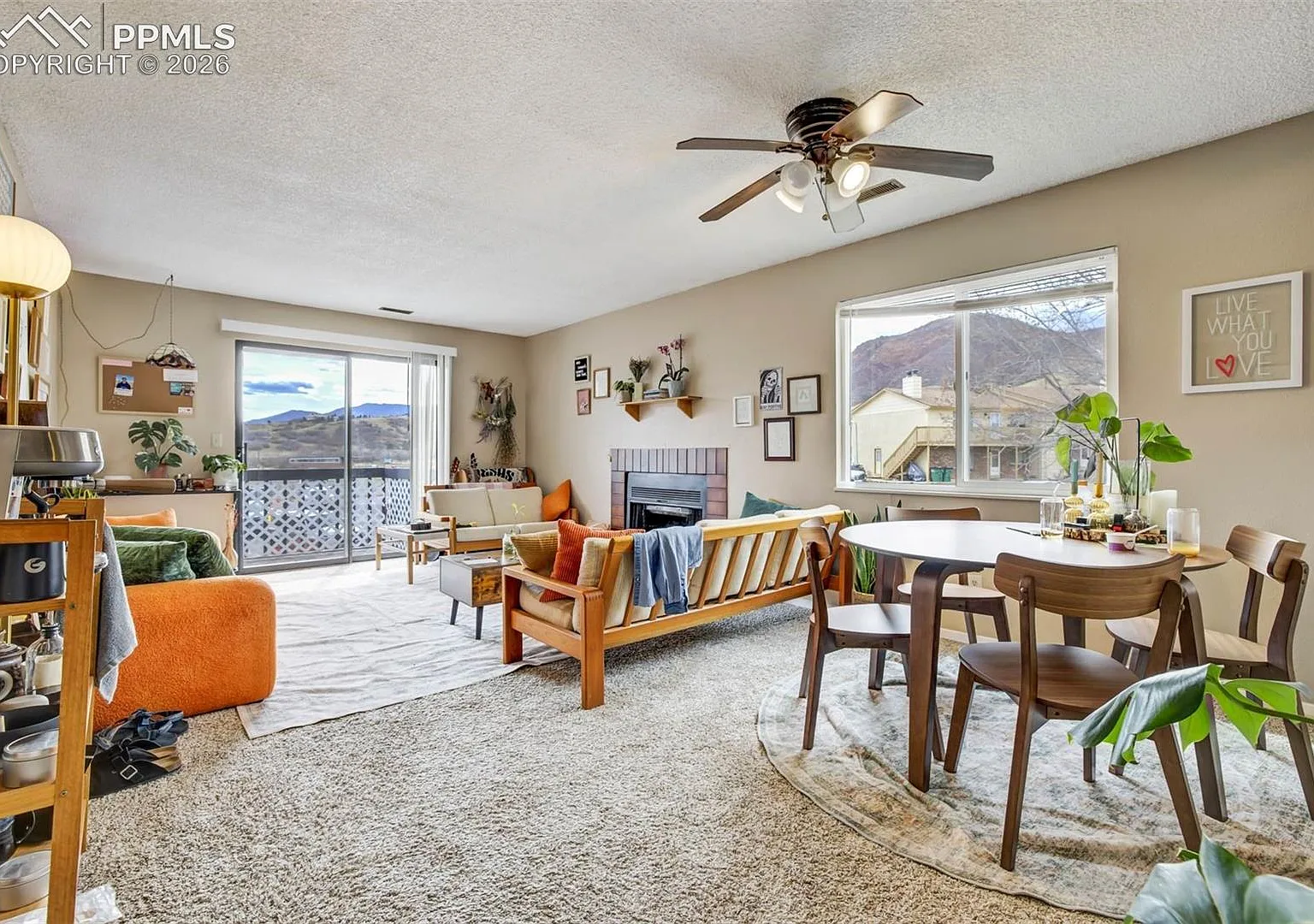 2 bed, 854 sqft, $1,225 — Photo 4