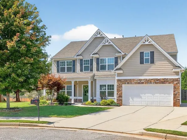 1329 Old Glory Ct, Hoschton, GA 30548
