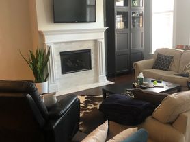3056 N Clybourn Ave, Chicago, IL