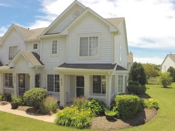 641 Key Largo Dr #88, Fox Lake, IL 60020