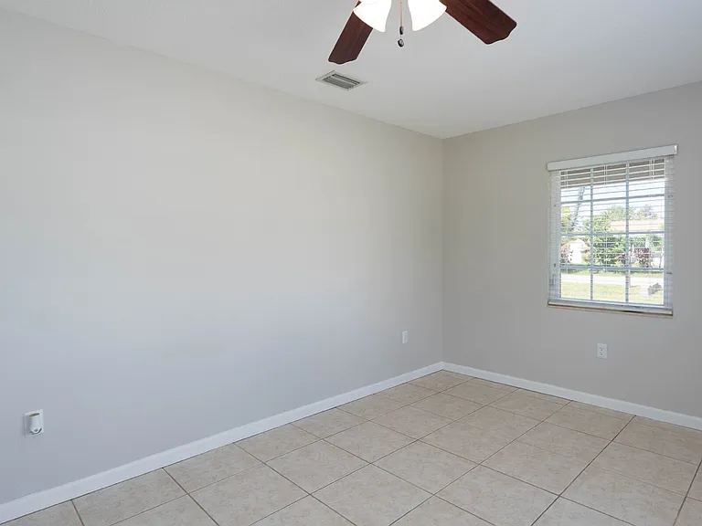 2714 Grand Cayman St — Photo 28