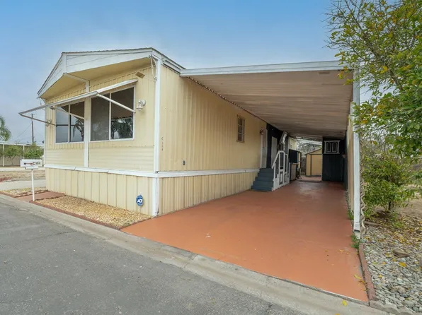 26814 S Mooney Blvd, Visalia, CA 93277