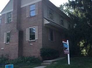 3930 Tallow Tree Pl, Fairfax, VA 22033
