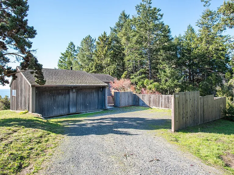 38051 Foothill Close — Photo 27