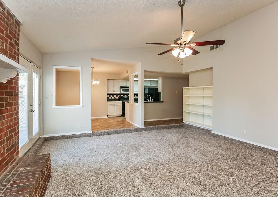 1st image of 2327 Newbury Dr