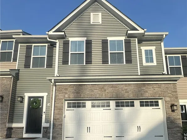 445 Greenwood Dr N, Canonsburg, PA