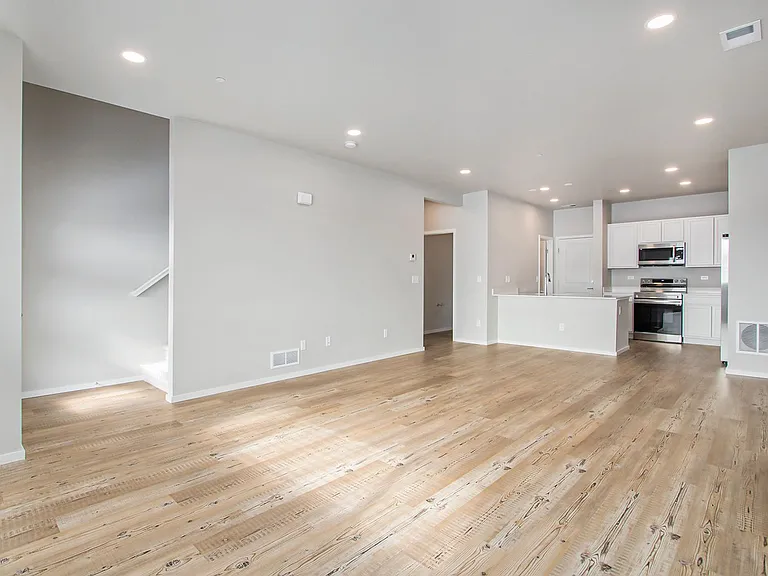 6723 W 4th Street Rd #2 — Photo 3
