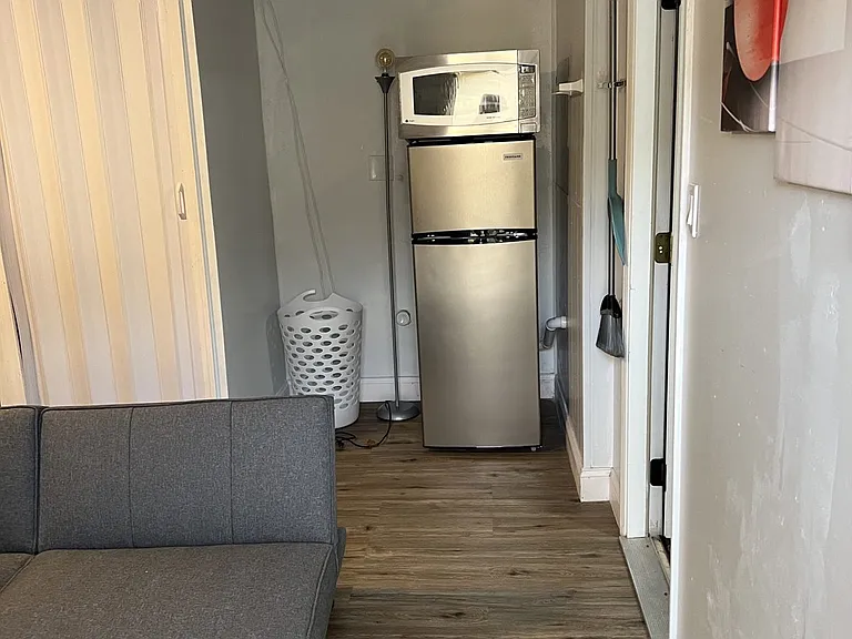 Almond Dr — Photo 7