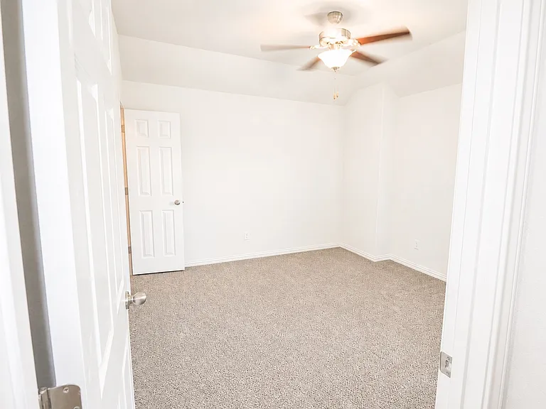 20804 Snow Bunting Ln — Photo 26