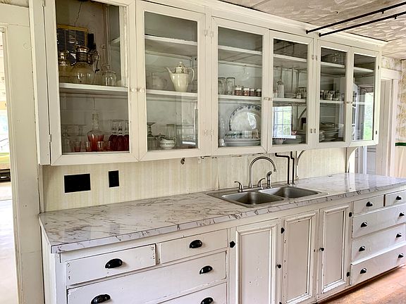 30th image of this home