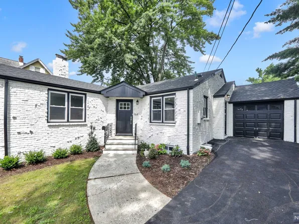 164 New York Ave, Dumont, NJ 07628