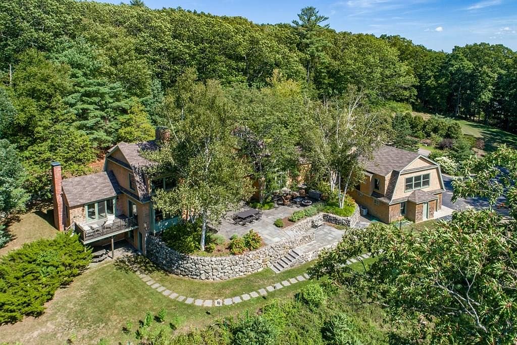 695 Monument St, Concord, MA 01742 Zillow