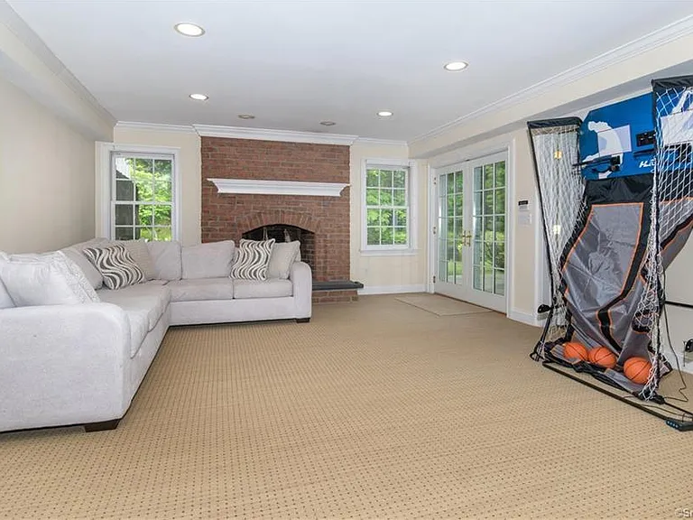 52 Twin Pond Ln — Photo 20
