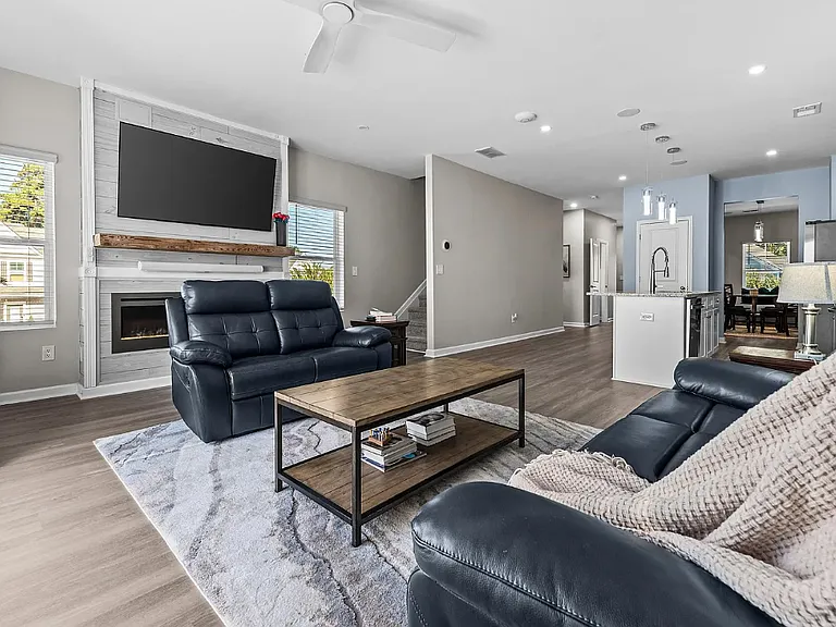 105 Crane Ln #1B — Photo 12