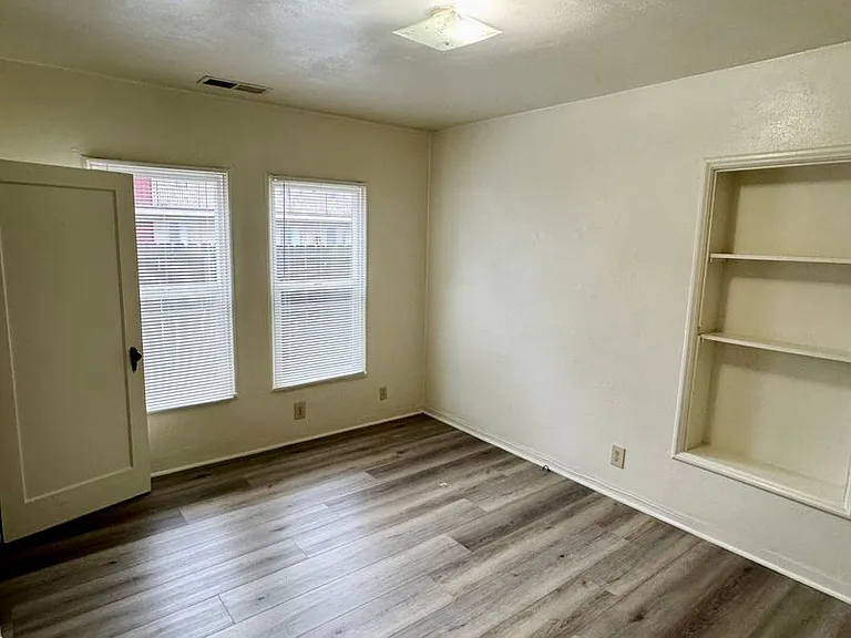1119 Citrus Ave — Photo 6