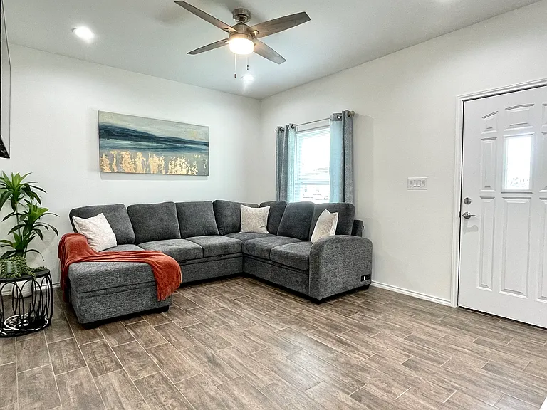 Valley Cir — Photo 3