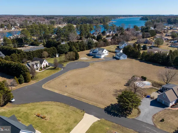 3 Persimmon Ln, Harbeson, DE 19951