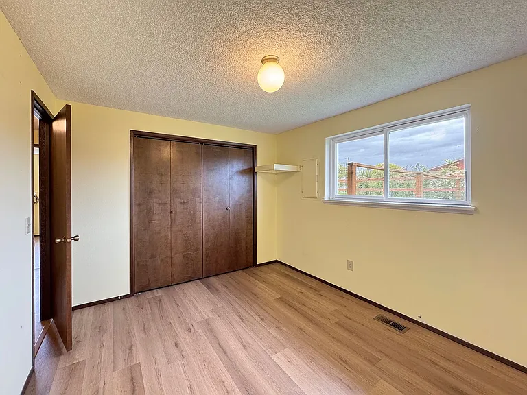 41 McLaughlin Rd — Photo 27
