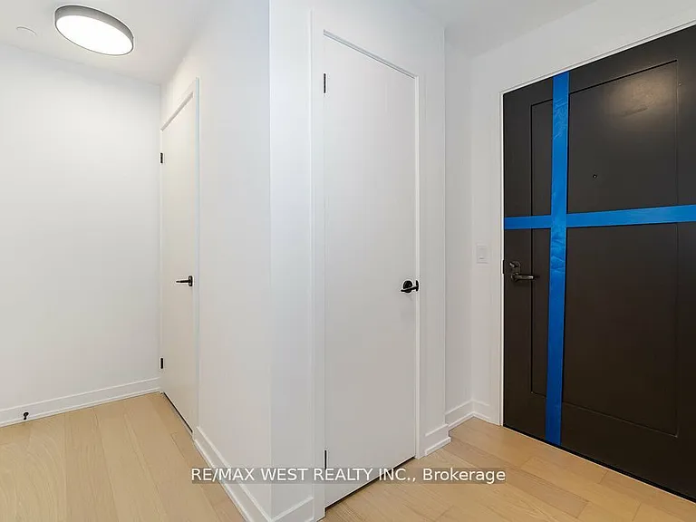 123 Portland St #403 — Photo 4