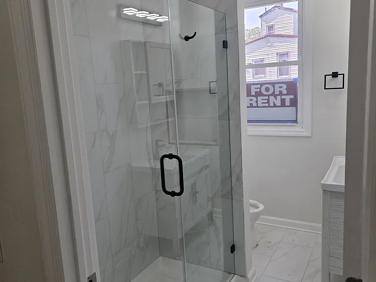 13 Vermont Ave — Photo 23