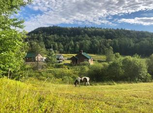 1126 Lakeview Rd, Barton, VT 05822