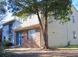 33 Woodlake Dr, Charlottesville, VA 22901
