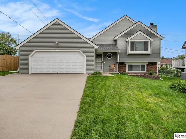10511 Himebaugh Ave, Omaha, NE 68134