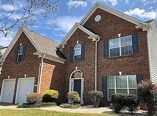 9136 Linden Tree Ln, Charlotte, NC 28277