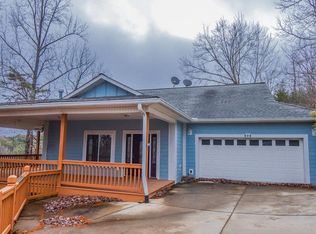 462 Hollyberry Cir, Hayesville, NC 28904