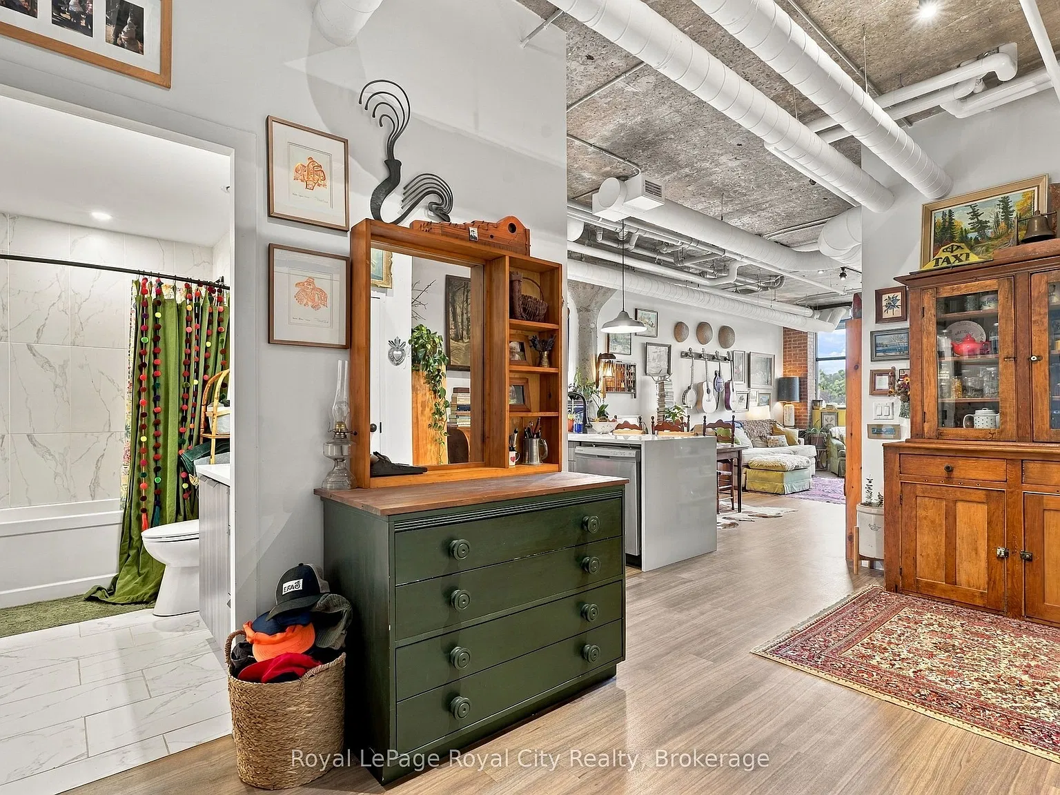1 bed, $2,400 — Photo 4