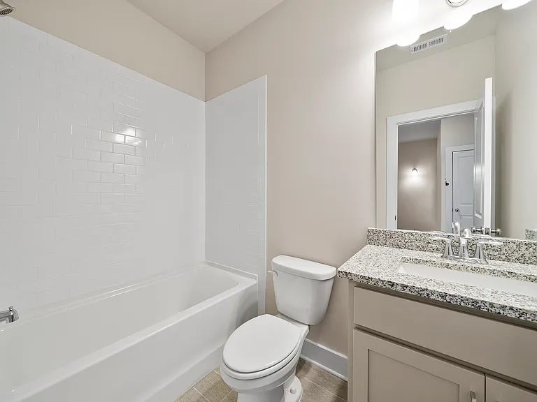3761 Oxford Cir — Photo 13
