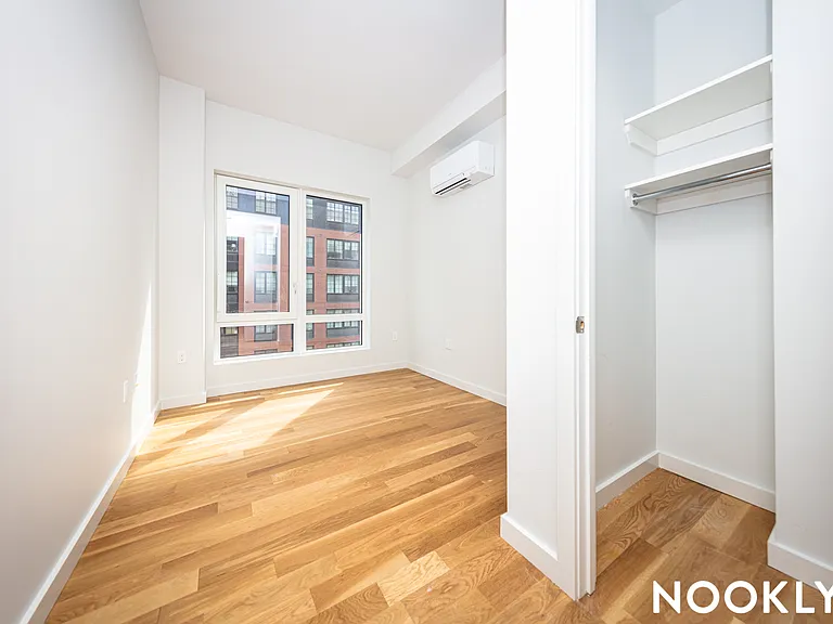45-57 Davis St #515 — Photo 6