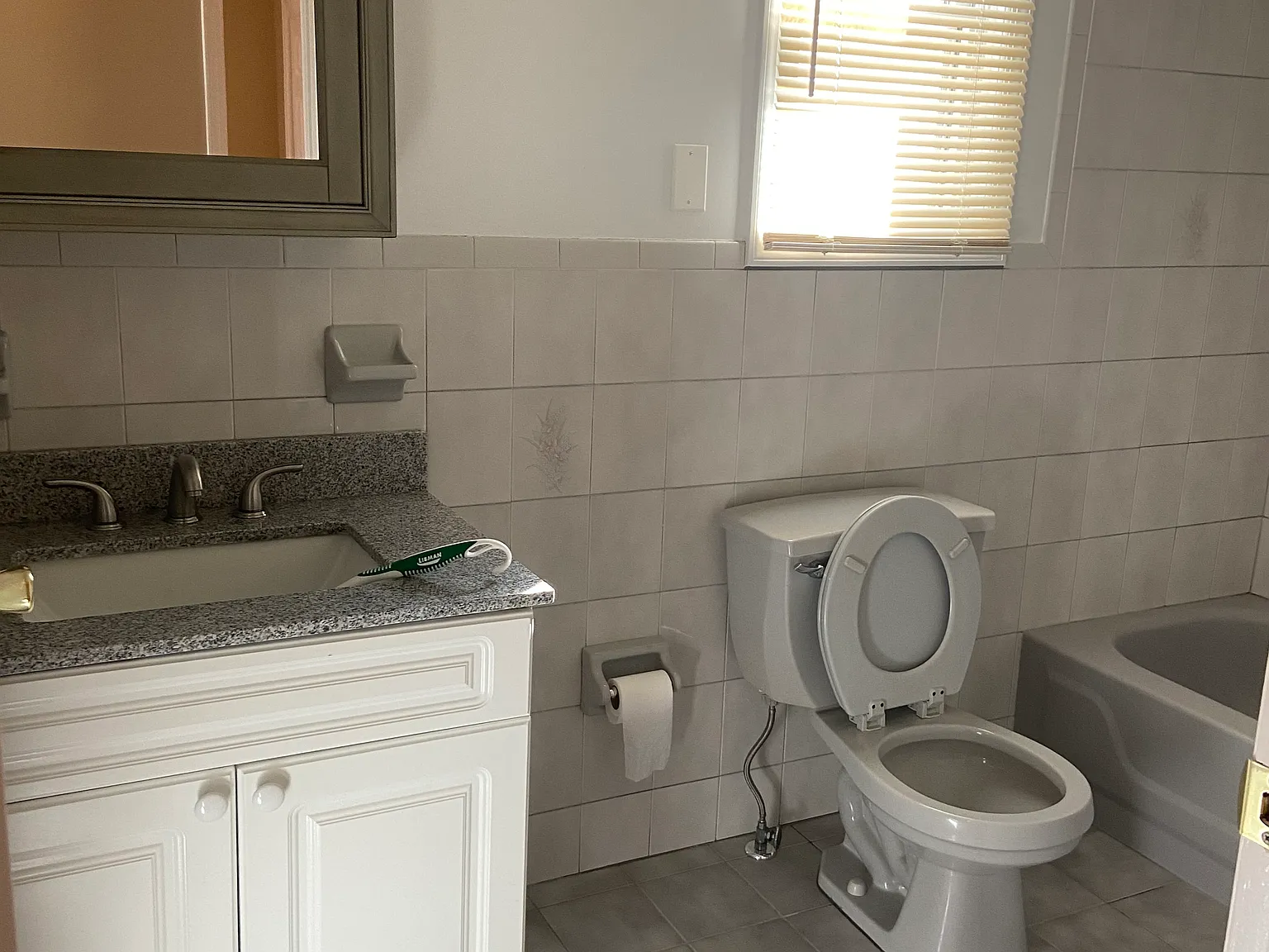 3 bed, $2,500 — Photo 4