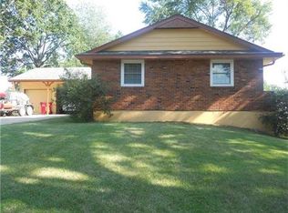10309 E 30th St S, Independence, MO 64052