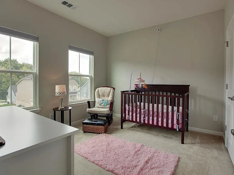 8033 Brookpark Ave — Photo 18