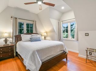 28101 Lakes Edge Rd, Lake Arrowhead, CA 92352