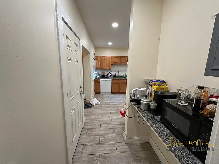 194 Kelton St — Photo 25