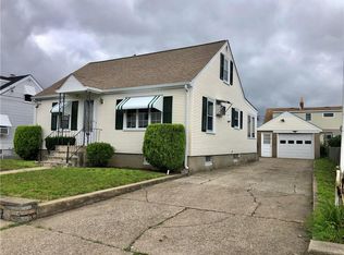 118 Dawson St, Pawtucket, RI 02861