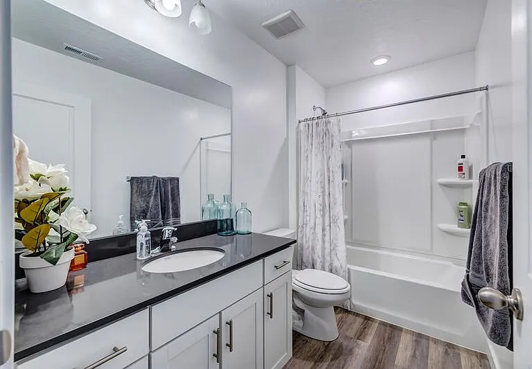 408 N Sea Chaser Ln #BASEMENT — Photo 20