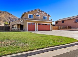 24 Carlin Ln, Riverside, CA 92507