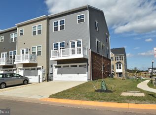 11417 Willow Green Cir, Manassas, VA 20109