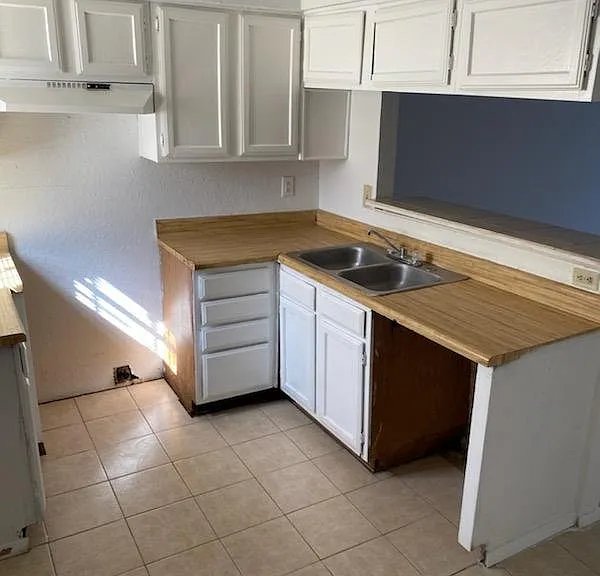 9446 Olde Village Ct — Photo 4