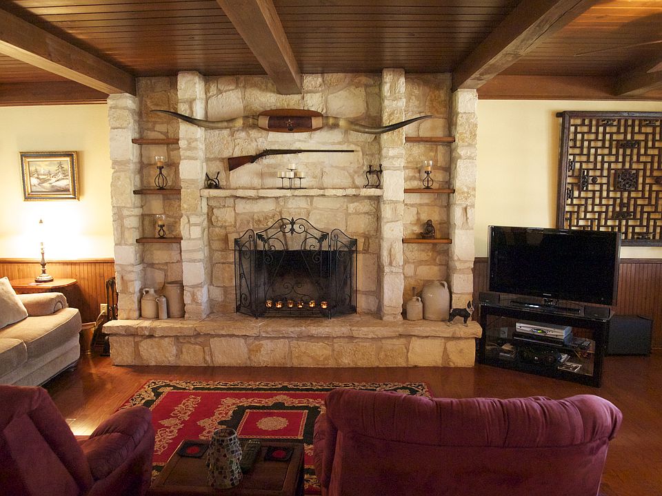floor to ceiling rock firepl