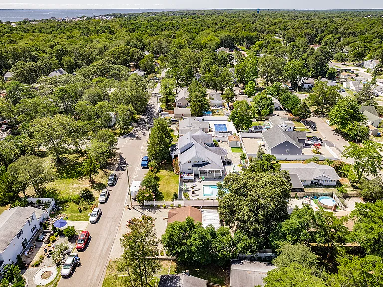 Right Aerial