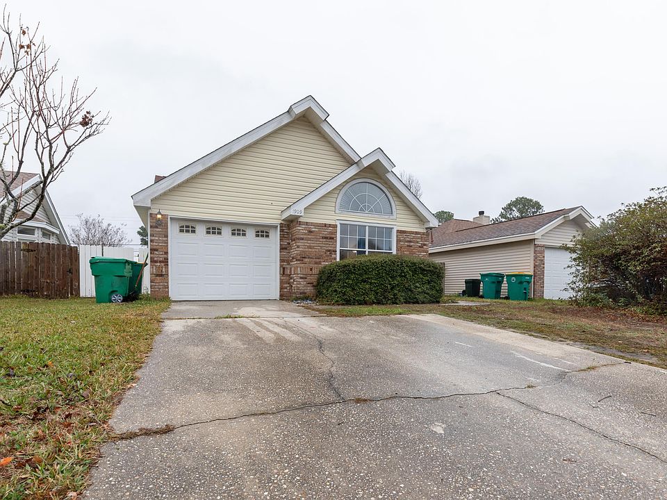 1st image of 1909 Heartland Dr