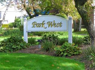 27 Park Avenue Ct APT 17, West Springfield, MA 01089